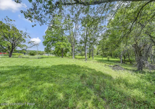 Homes for sale in Blakeslee, PA | 207 Game Ln, Blakeslee, PA 18610 | MLS# PM-138760