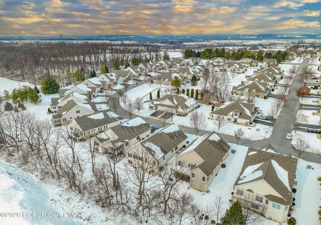 2nd image of 134 Glenmoor Cir S, Easton, PA 18045 | MLS# PM-138824