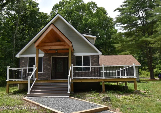 Homes for sale in Bushkill, PA | 205 Stag Ct S, Bushkill, PA 18324 | MLS# PM-138893