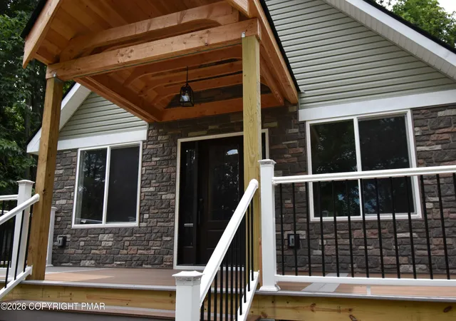 Homes for sale in Bushkill, PA | 205 Stag Ct S, Bushkill, PA 18324 | MLS# PM-138893