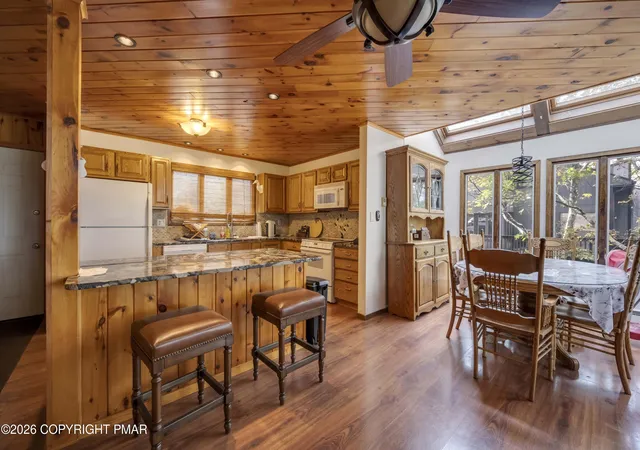 Homes for sale in Tannersville, PA | 262 Overlook Wy, Tannersville, PA 18372 | MLS# PM-139026