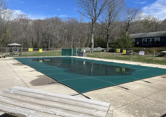 Homes for sale in Greentown, PA | 2815 Jean Danielson Dr, Greentown, PA 18426 | MLS# PM-138948