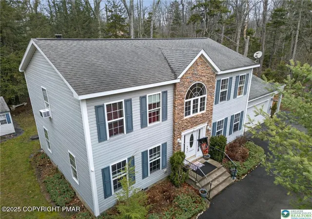Photo 1 of Single family home for sale at 216 Pheasant Pl, Tobyhanna, PA 18466 | MLS# PM-138976 | Listing updated on 2026-02-20