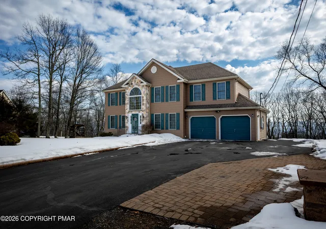 Photo 2 of Single Family Residence at 337 Clicko Ln, East Stroudsburg, PA 18301 | MLS# PM-139060 | | Sold on 2026-04-16