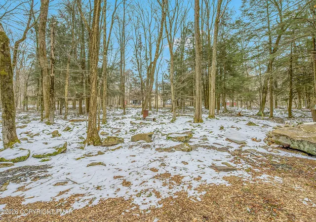 Photo 4 of Single family home for sale at 1027 Valley Rd, Newfoundland, PA 18445 | MLS# PM-139096 | Listing updated on 2026-04-17