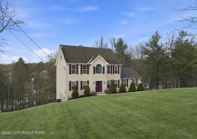 2nd image of 2322 Southridge Dr, East Stroudsburg, PA 18302 | MLS# PM-139134