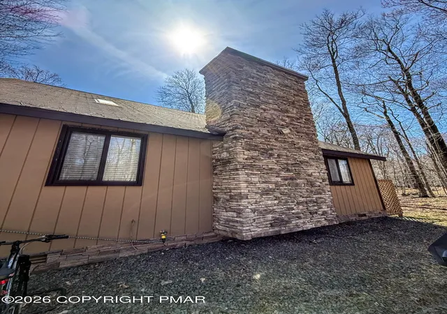 Homes for sale in Clifton Township, PA | 7 Leah Ln, Clifton Township, PA 18424 | MLS# PM-139211