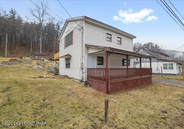 4th image of 689 Main Rd St, Hunlock Creek, PA 18621 | MLS# PM-139296