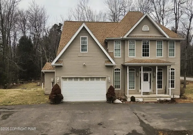 Photo 1 of Single Family Residence at 392 Hemlock Dr, Tobyhanna, PA 18466 | MLS# PM-139798 | | Sold on 2026-05-01