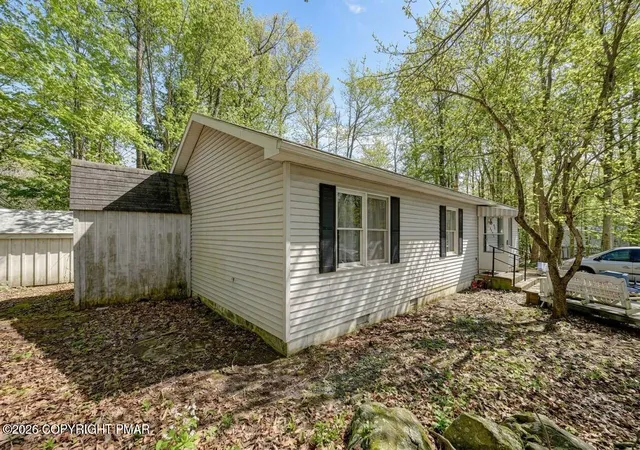 Photo 2 of Single family home for sale at 8566 Hillcrest Dr, Tobyhanna, PA 18466 | MLS# PM-139640 | Listing updated on 2026-03-20