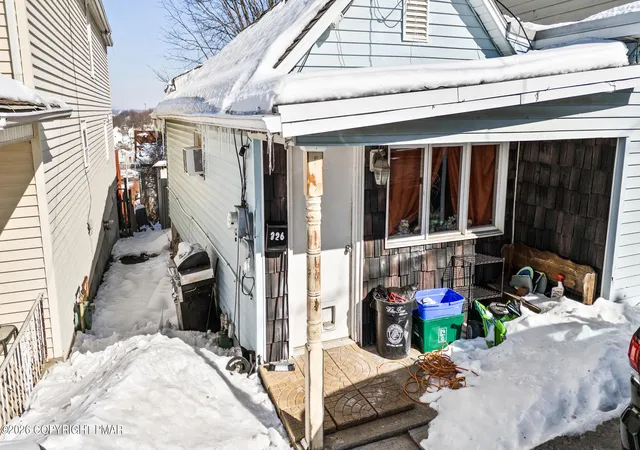 4th image of 326 Center St, Wilkes Barre, PA 18702 | MLS# PM-139367
