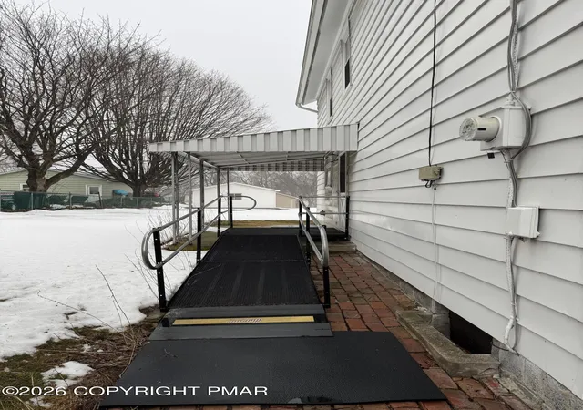 Homes for sale in Jermyn, PA | 21 Maple St, Jermyn, PA 18433 | MLS# PM-139375