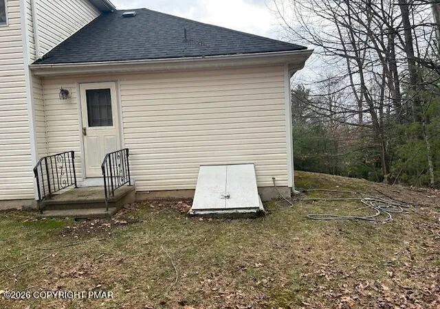 Photo 3 of Single family home for sale at 255 Reunion Ridge, East Stroudsburg, PA 18301 | MLS# PM-139453 | Listing updated on 2026-03-13