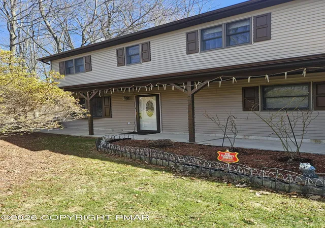 Homes for sale in Tannersville, PA | 166 Tanbark Ln, Tannersville, PA 18372 | MLS# PM-139501
