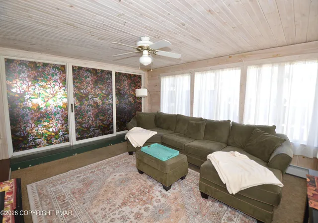 Homes for sale in Stroudsburg, PA | 1020 Congdon Ave, Stroudsburg, PA 18360 | MLS# PM-140026