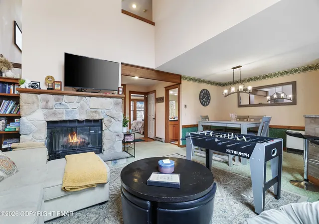 Homes for sale in Tannersville, PA | 426 Oak Ct, Tannersville, PA 18372 | MLS# PM-139603