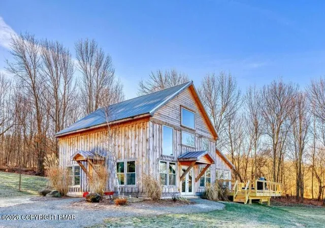 Photo 5 of Single Family Residence at 663 Sterling Rd, Sterling, PA 18463 | MLS# PM-139667 | | Sold on 2026-05-19