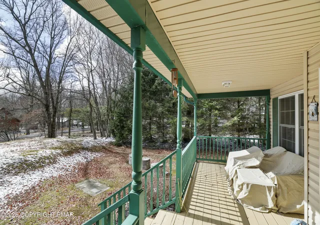 Photo 5 of Single Family Residence at 155 Oak Pl, Blakeslee, PA 18610 | MLS# PM-139629 | | Sold on 2026-05-11