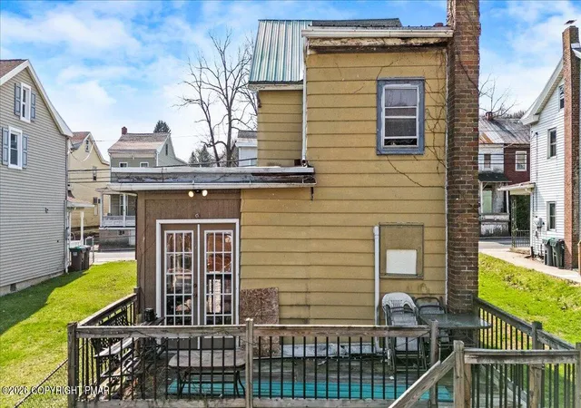 Photo 32 of Single family home for sale at 40 Chestnut St, Cressona, PA 17929 | MLS# PM-140306 | Listing updated on 2026-04-14