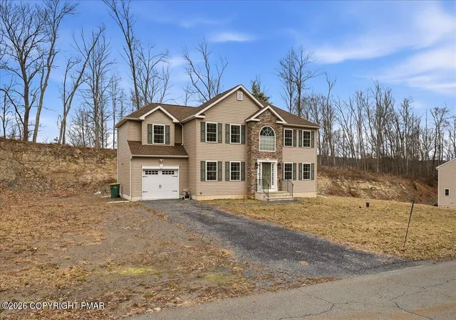 Photo 2 of Single family home for sale at 225 Swan Ct, East Stroudsburg, PA 18302 | MLS# PM-139744 | Listing updated on 2026-04-06