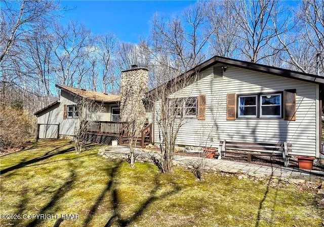 Single Family Residence at 140 Penn Dr, Lehighton, PA 18235 | MLS# PM-139765 | | Sold on 2026-05-04