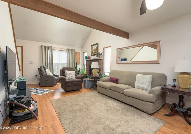 Homes for sale in Gouldsboro, PA | 108 Country Club Dr, Gouldsboro, PA 18424 | MLS# PM-139741