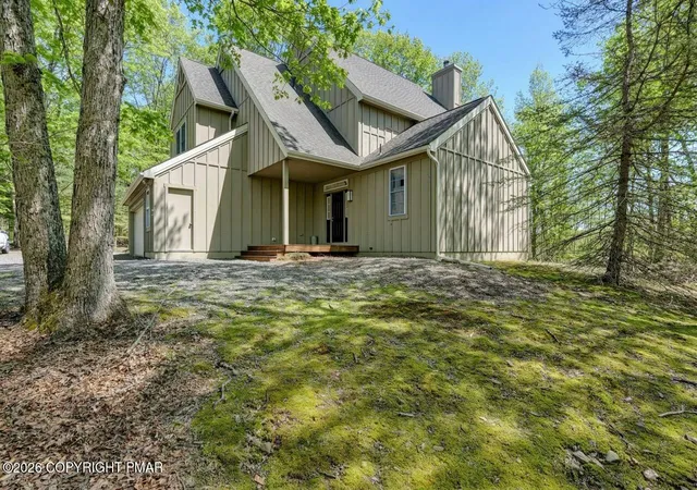 Homes for sale in Pocono Pines, PA | 355 Windy Bush Rd, Pocono Pines, PA 18350 | MLS# PM-142139