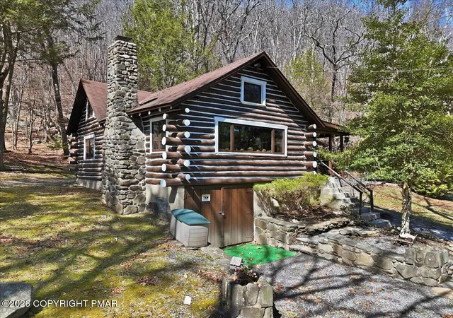 3rd image of 1074 Stony Creek Rd, East Stroudsburg, PA 18302 | MLS# PM-139890