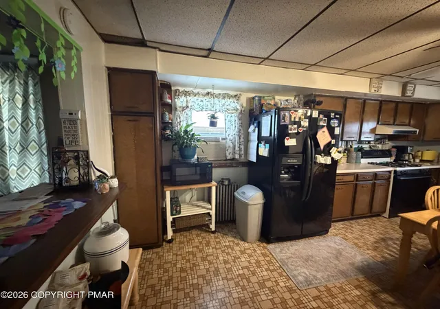 Homes for sale in Pittston, PA | 81 Carroll St, Pittston, PA 18640 | MLS# PM-139850