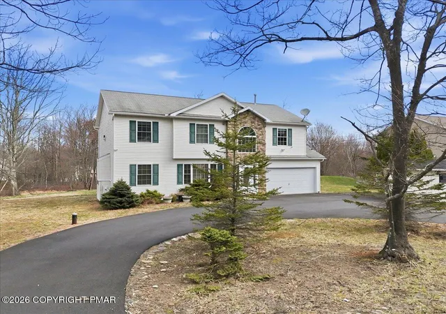 Photo 3 of Single family home for sale at 2431 Grey Birch Ln, Long Pond, PA 18334 | MLS# PM-140147 | Listing updated on 2026-04-08
