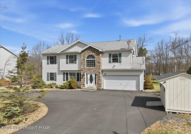 Photo 5 of Single family home for sale at 2431 Grey Birch Ln, Long Pond, PA 18334 | MLS# PM-140147 | Listing updated on 2026-04-08