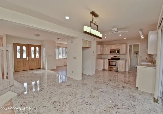 2nd image of 214 Sunrise Loop, Henryville, PA 18332 | MLS# PM-139901