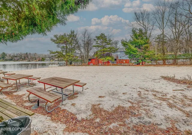 49th image of 20 Vista Ln, Lake Harmony, PA 18624 | MLS# PM-140213