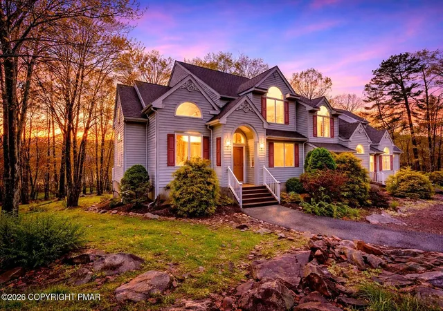 Homes for sale in Lake Harmony, PA | 52 Laurelwoods Dr, Lake Harmony, PA 18624 | MLS# PM-139985