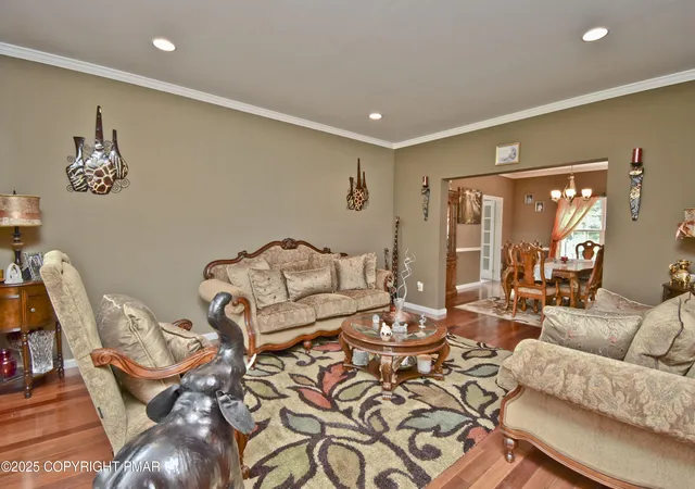 4th image of 395 Shawnee Valley Dr, East Stroudsburg, PA 18302 | MLS# PM-140080