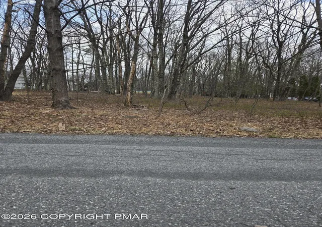 Photo 3 of Sale Pending at 75 Cascade Dr, Effort, PA 18330 | MLS# PM-139964 | Listing updated on 2026-04-13