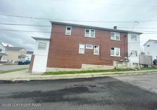 Homes for sale in Nanticoke, PA | 401 E Church St, Nanticoke, PA 18634 | MLS# PM-139984