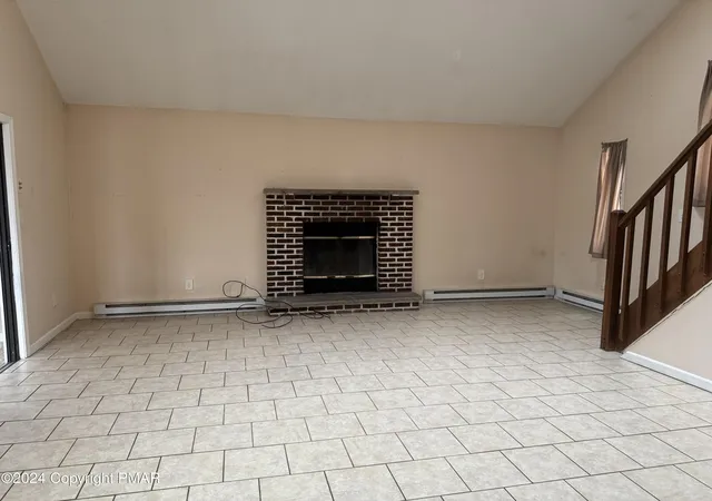 Homes for sale in Tobyhanna, PA | 9193 Buttonwood Ct, Tobyhanna, PA 18466 | MLS# PM-140121