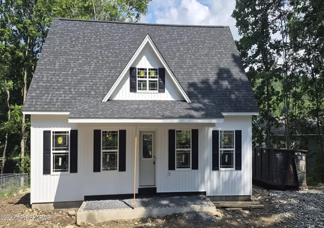 Photo 3 of Single family home for sale at 151 Rosewood Ln, East Stroudsburg, PA 18301 | MLS# PM-140055 | Listing updated on 2026-09-09