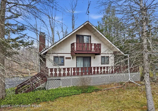 Photo 1 of Single family home for sale at 8252 Natures Dr, Tobyhanna, PA 18466 | MLS# PM-140050 | Listing updated on 2026-04-04