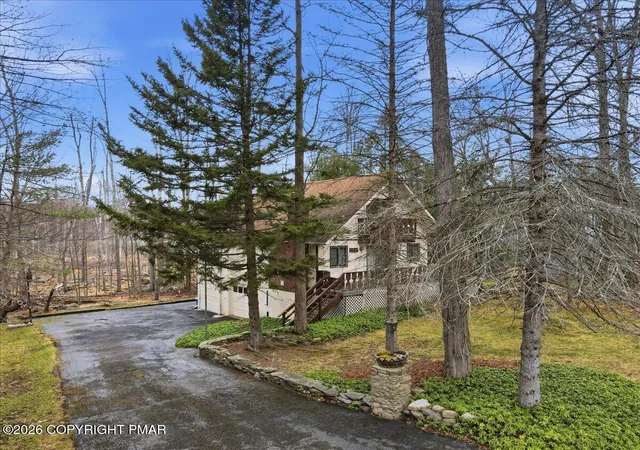 Photo 2 of Single family home for sale at 8252 Natures Dr, Tobyhanna, PA 18466 | MLS# PM-140050 | Listing updated on 2026-04-04