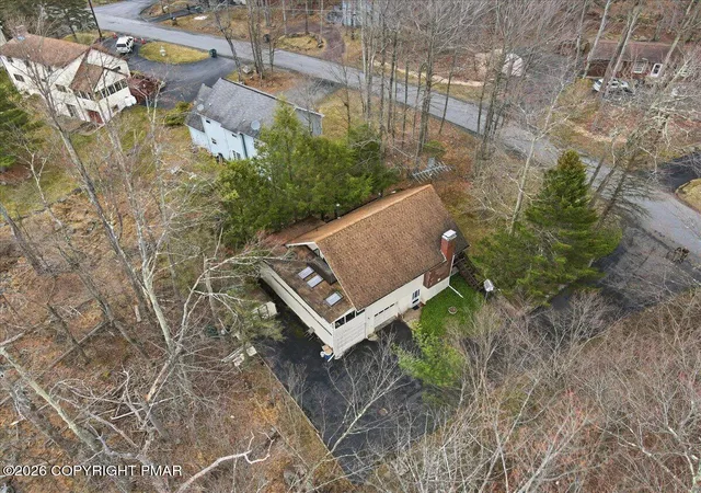 Photo 3 of Single family home for sale at 8252 Natures Dr, Tobyhanna, PA 18466 | MLS# PM-140050 | Listing updated on 2026-04-04