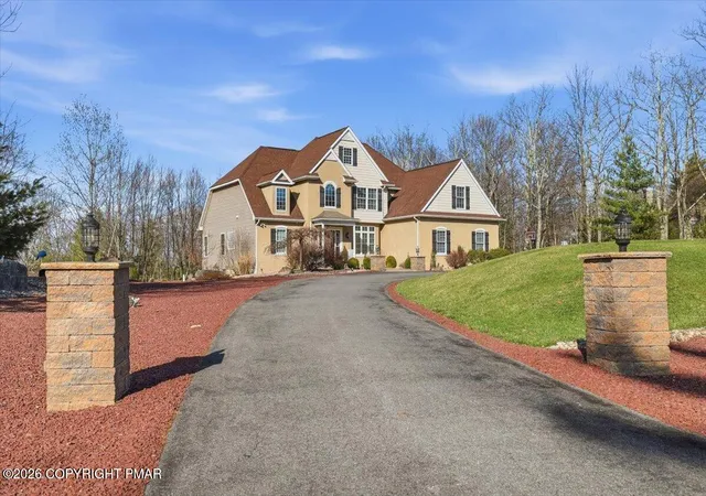 Homes for sale in Bartonsville, PA | 389 Joanne Ct, Bartonsville, PA 18321 | MLS# PM-140047