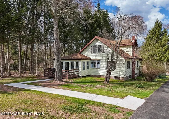 Photo 2 of Sale Pending at 253 Thomas Rd, Blakeslee, PA 18610 | MLS# PM-140069 | Listing updated on 2026-04-25