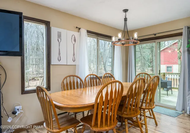 Homes for sale in Albrightsville, PA | 272 Penn Forest Trl, Albrightsville, PA 18210 | MLS# PM-140108