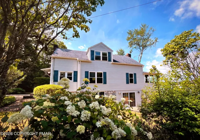 Photo 2 of Sale Pending at 1101 Lakeview Dr, White Haven, PA 18661 | MLS# PM-140241 | Listing updated on 2026-09-14