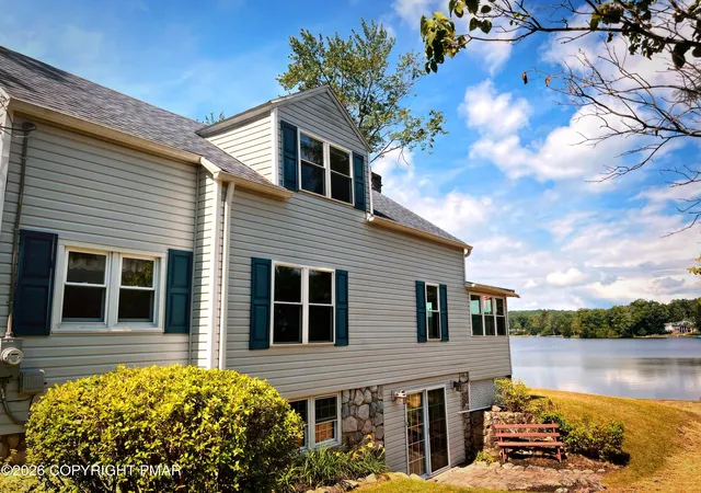 Photo 3 of Sale Pending at 1101 Lakeview Dr, White Haven, PA 18661 | MLS# PM-140241 | Listing updated on 2026-09-14