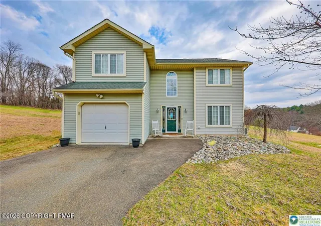 Photo 2 of Single Family Residence at 2260 Reo Dr, Effort, PA 18330 | MLS# PM-140221 |  | Sold on 2026-05-21