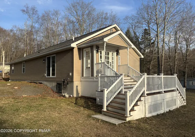 Homes for sale in Gouldsboro, PA | 3123 Chip Path, Gouldsboro, PA 18424 | MLS# PM-140216