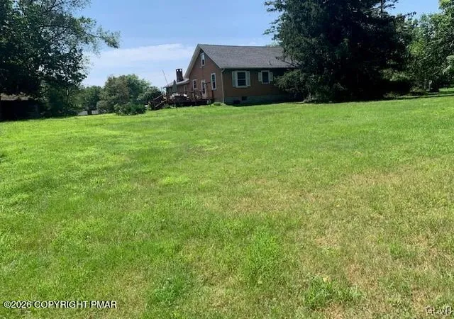 Homes for sale in Stroudsburg, PA | 1810 Chipperfield Dr, Stroudsburg, PA 18360 | MLS# PM-140212